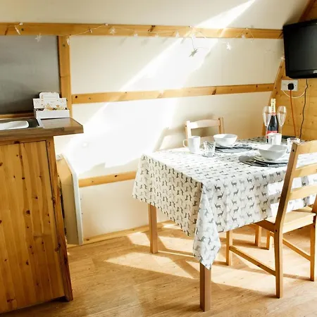 Tepee Pod, *